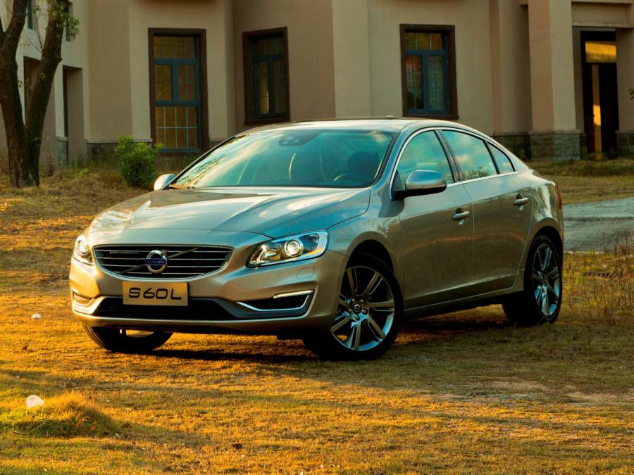  Volvo S60L 2013 года  (фото 1 из 12)